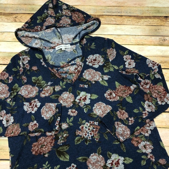 Absolutely Famous Tops - Absolutely Famous Hooded Fleece Top